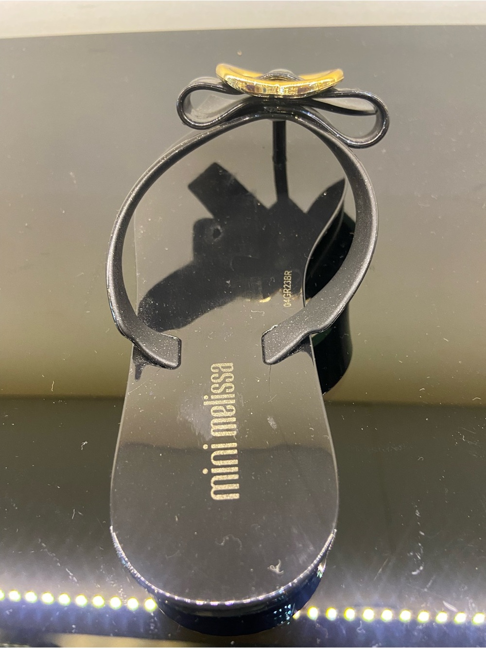 Mini Melissa Black Jelly Flip Flop with Gold Heart Bow size 12C - Picture 4 of 6